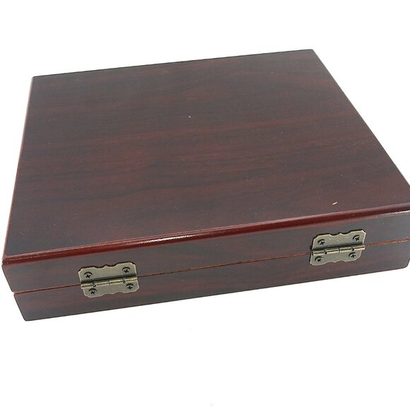 Quality Importers Desktop Cigar Humidor Wood Box with Humidifier 9.5” - Picture 3 of 10